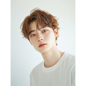 センターパート シャドウパーマ ブラウンカラー 韓国ヘア