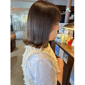 ボブ/グレージュカラー