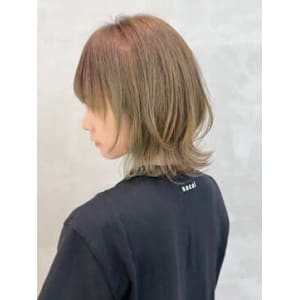 ハイライトグラデーションウルフ　ハッシュカット　ウルフカット