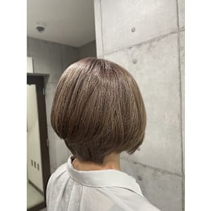 ブリーチ×グレージュカラー