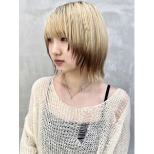 【顔周り盛れウルフ】