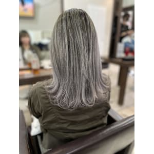 プラチナグレイカラー【新小岩】