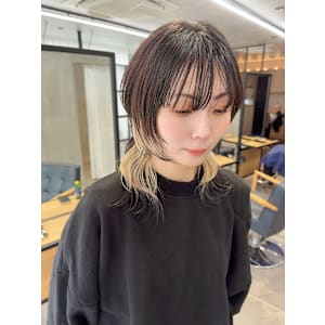 ウルフカット インナーカラー