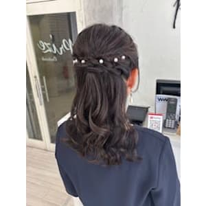 ハーフアップアレンジ