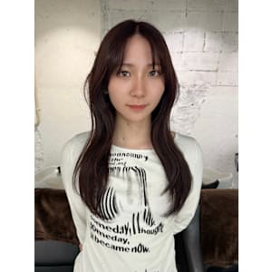 ピンクブラウンピンクベージュレイヤーカット