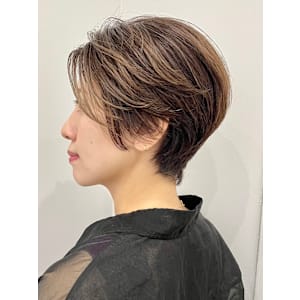 ショート・ボブ/丸顔/前髪あり/絶壁解消/40代/50代/