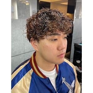 ツーブロック マッシュ ブラウン スパイラルパーマ 【札幌】 - THIS IS BARBER【ディス イズ バーバー】掲載中