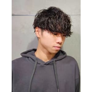 ツイストスパイラルパーマ マッシュ ツーブロック【札幌】 - THIS IS BARBER【ディス イズ バーバー】掲載中