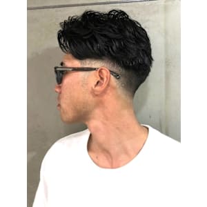 フェードカット スパイラルパーマ メンズショート 【札幌】 - THIS IS BARBER【ディス イズ バーバー】掲載中