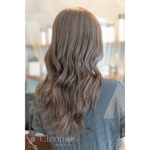 20代~50代に選ばれるサロン/暗めカラー/デザインカラー