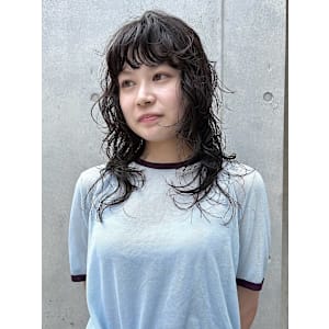 柔らかさのあるレイヤーパーマ/ミディアムレイヤー