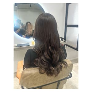 オリーブブラウン