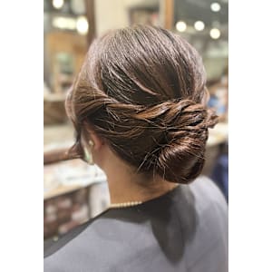 お呼ばれシニヨン