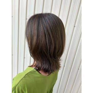 【neu スタイル】大人くびれレイヤー