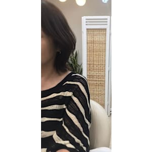 ミディアムレイヤーキレイな大人ヘアー