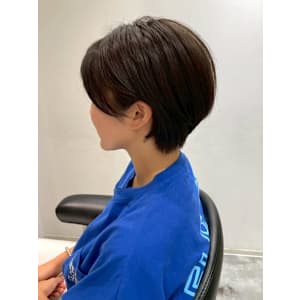 ショートカット 大人ボブ 顔周りカット ダークブラウン 