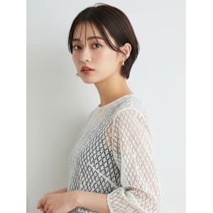 顔周りカット ショートボブ シースルーバンク 前髪カット