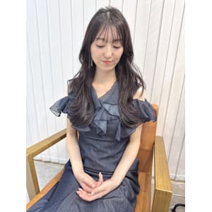 王道の韓国風くびれロング