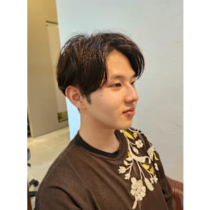 フェザーパーマ - 半個室型美容室 Sourire 箱崎店【ハンコシツガタビヨウシツスーリールハコザキテン】掲載中