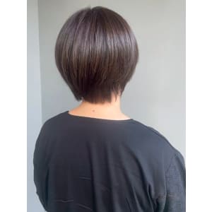 丸みショートボブ 髪質改善 白髪染め 暗髪カラー 30代