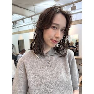 オリーブグレージュ/ブリーチなしダブルカラー/ミディアムヘア