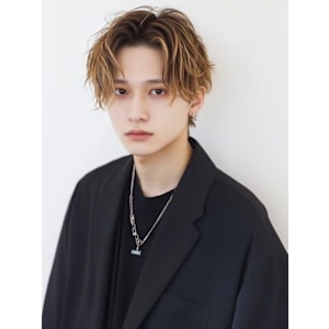 センターパート マッシュ ブリーチ ハイライト 20代 束感