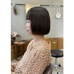 《花屋併設》オリーブベージュ　ミニボブ