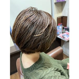 HAIR DESIGN + GOLDEN ROCK×スタイル