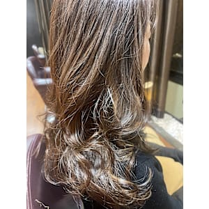 HAIR DESIGN + GOLDEN ROCK×スタイル