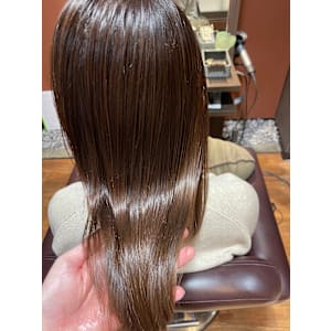 HAIR DESIGN + GOLDEN ROCK×スタイル