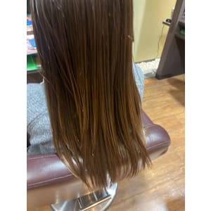 HAIR DESIGN + GOLDEN ROCK×スタイル