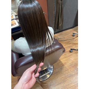 HAIR DESIGN + GOLDEN ROCK×スタイル