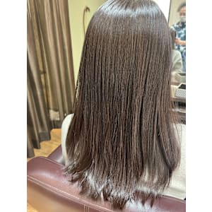 HAIR DESIGN + GOLDEN ROCK×スタイル