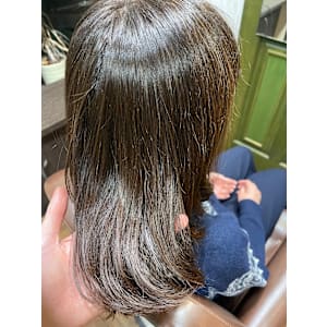 HAIR DESIGN + GOLDEN ROCK×スタイル