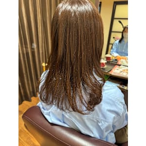 HAIR DESIGN + GOLDEN ROCK×スタイル