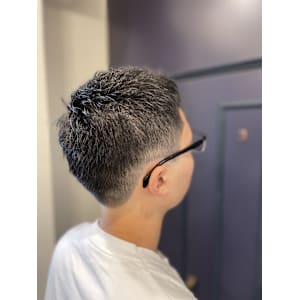 刈り上げベリーショート