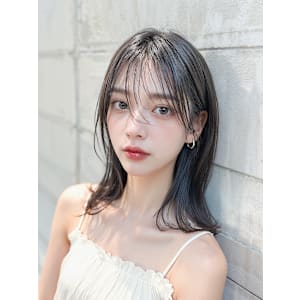 抜け感大人ボブ 韓国風ストレート 肩につく位のボブ 担当吉田