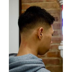 ふぇーど - ヒロ銀座バーバーショップ難波店【ヒロギンザバーバーショップナンバテン】掲載中