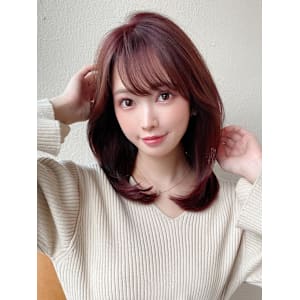 30代40代に人気後れ毛がかわいいくびれヘアシャギーレイヤー