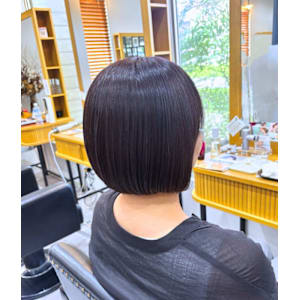 ボブ×ラベンダーカラー