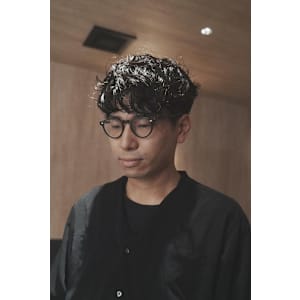 メンズスパイラルパーマツイスト波巻きマッシュ