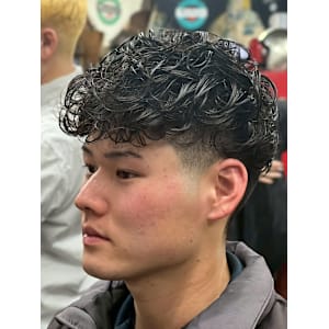 スペインカール 本厚木フェード 本厚木バーバー