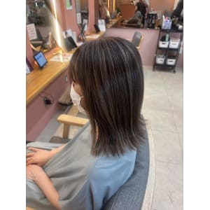 目立ちすぎないハイライト