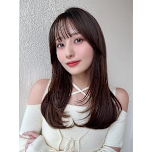 結んでもかわいいくびれセミロング × ミルクティーベージュ