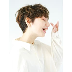 前下がりショート・ボブ/絶壁解消/前髪あり/40代/30代