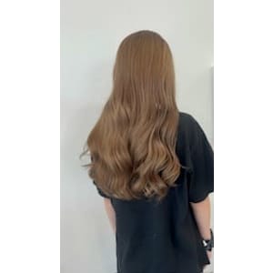 ミルクティーベージュ