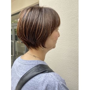 ナチュラルショートボブ