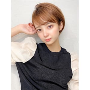 30代40代に人気の大人かわいい前髪ありのくびれショート