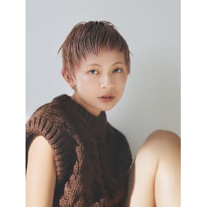 ショートウェットピンクベージュ  【FIRST】小林真奈美