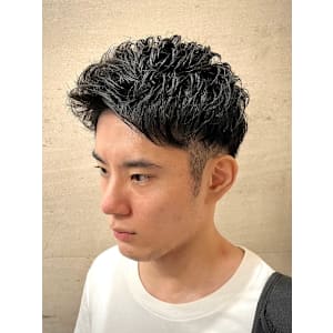 この時期おすすめ！ツーブロック無造作パーマ - HIROGINZA 恵比寿店【ヒロ銀座】渋谷中目黒代官山広尾【ヒロギンザヘアーサロン エビステン】掲載中